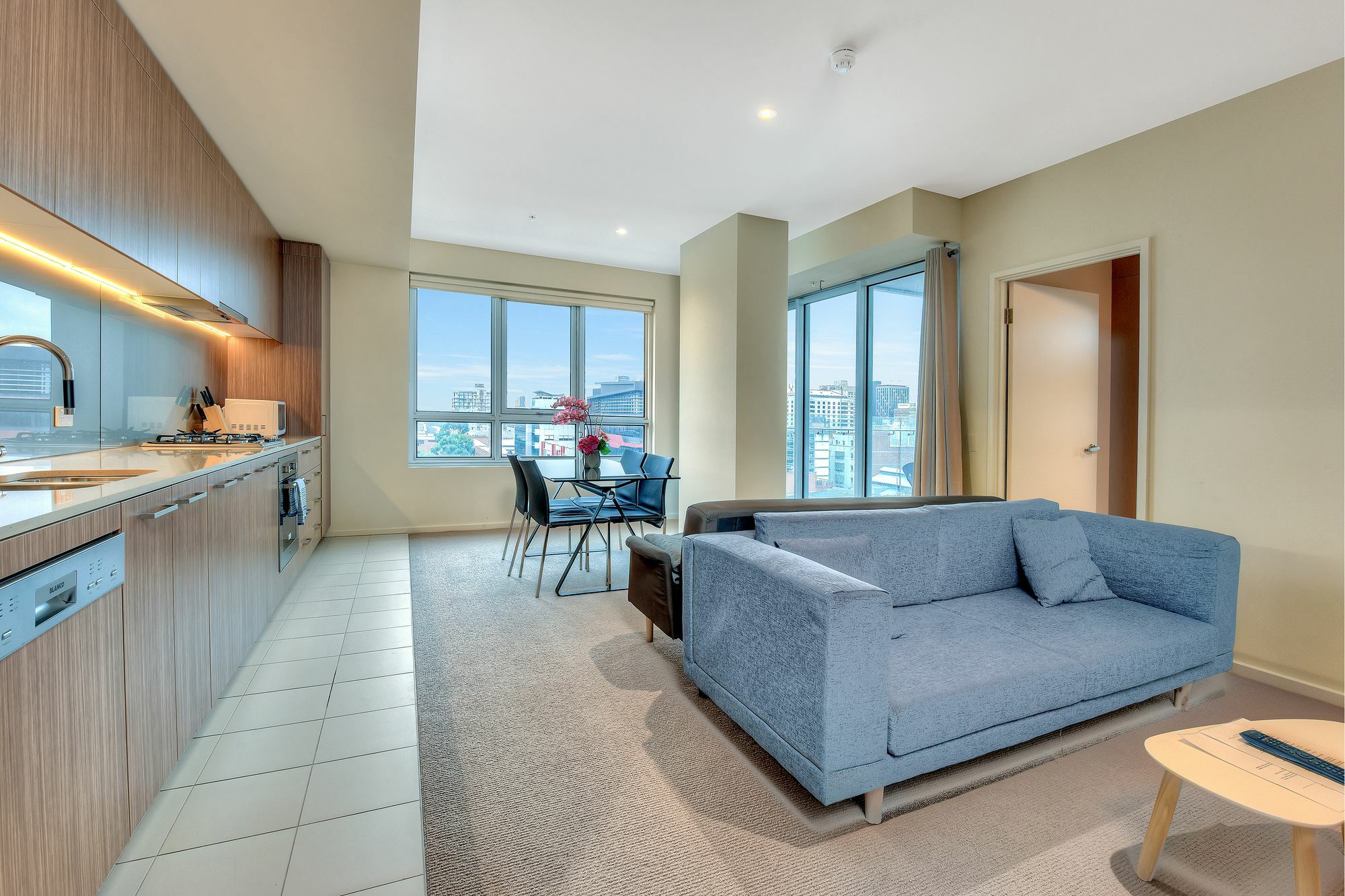 Vision On Morphett Adelaide Central Екстер'єр фото