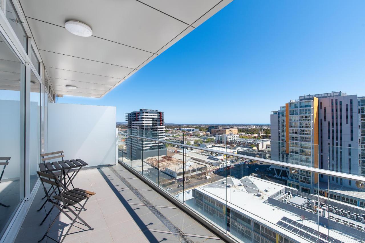 Vision On Morphett Adelaide Central Екстер'єр фото